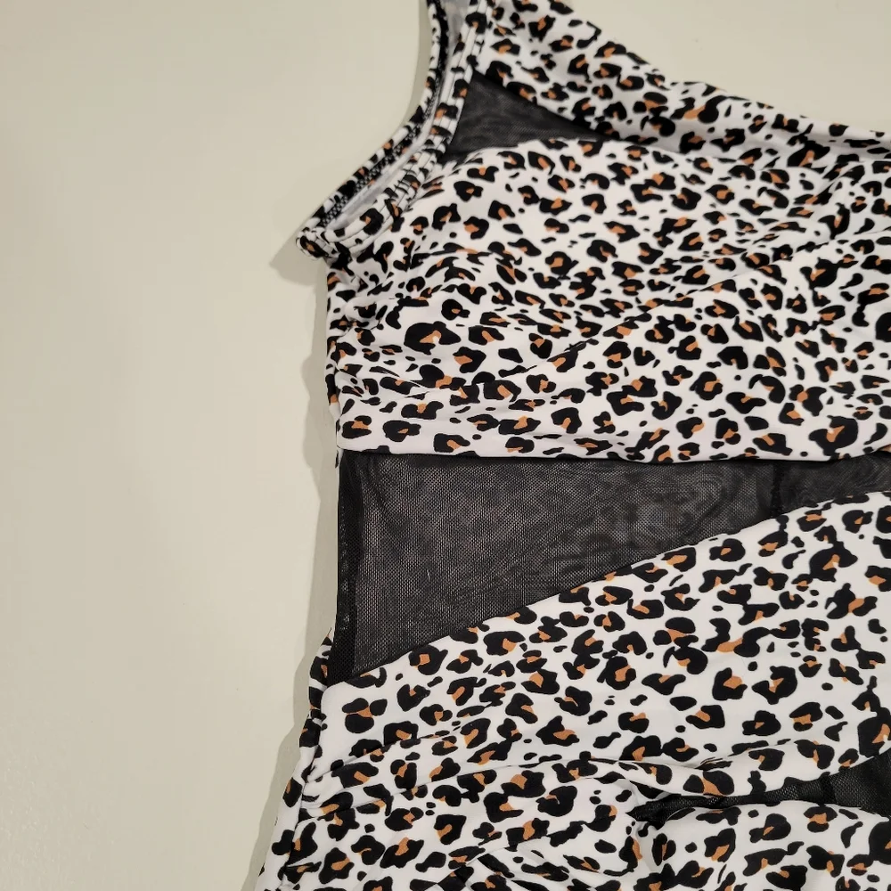 Leopard Print One-Shoulder Swimsuit with Mesh Cutouts NWT ❤️